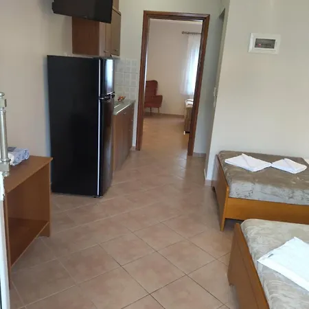 Apartamento Athanasia Vrasná